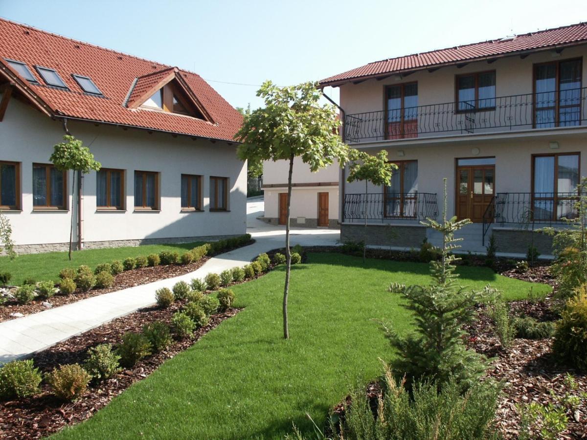 Penzion Karen Podhájska Exterior foto